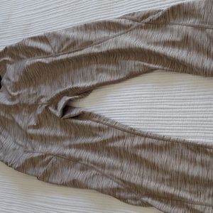 Women's running capris beige tan off white size small Ododos